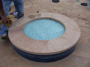 outdoor gas fire pit with glassfire